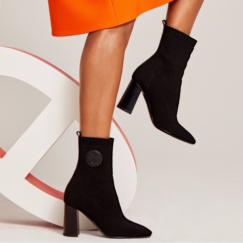 HERMES 
Knit Calfskin Volver 90 Ankle Black Boots Size 38